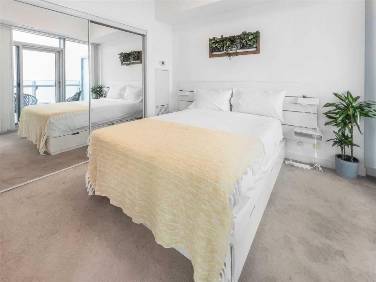 Luxury Condo In The Heart Of Toronto - Next To Scotiabank Arena Eksteriør bilde